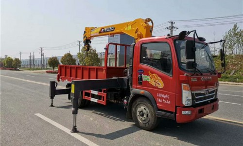 5噸重汽豪曼隨車(chē)吊 