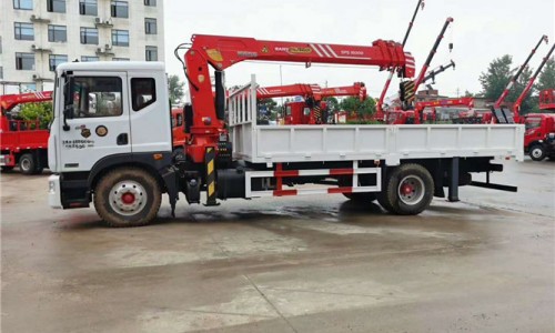 東風(fēng)多利卡7噸隨車(chē)吊 