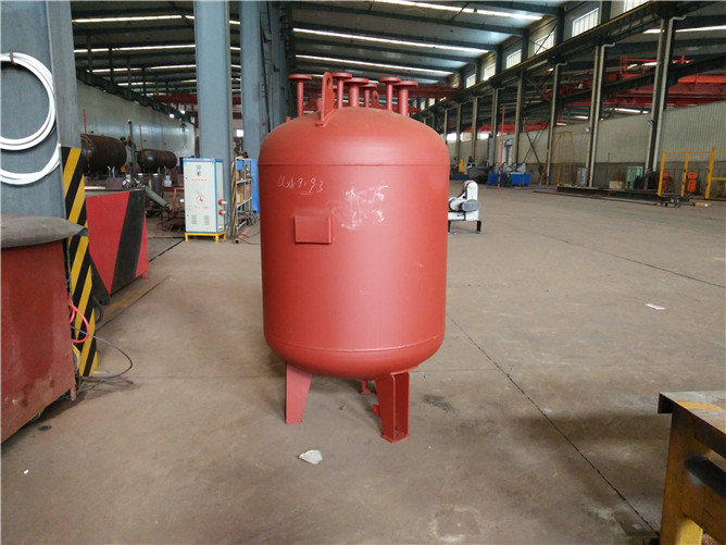 0.8立方液化氣地埋罐價(jià)格.jpg