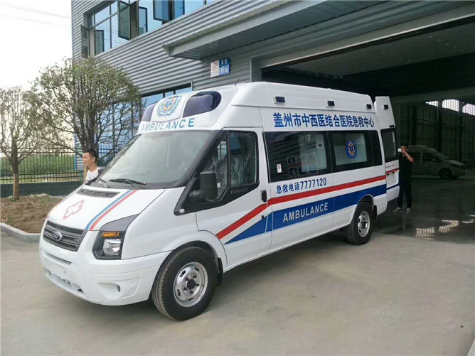 福特負(fù)壓救護(hù)車.jpg