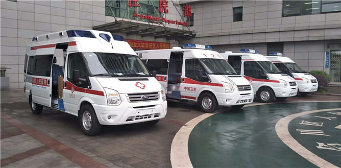 監(jiān)護救護車.jpg